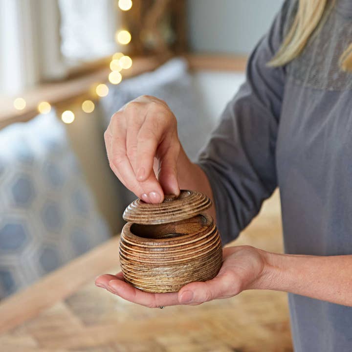Makula Natural Mango Wood Bowl with Lid (Small)