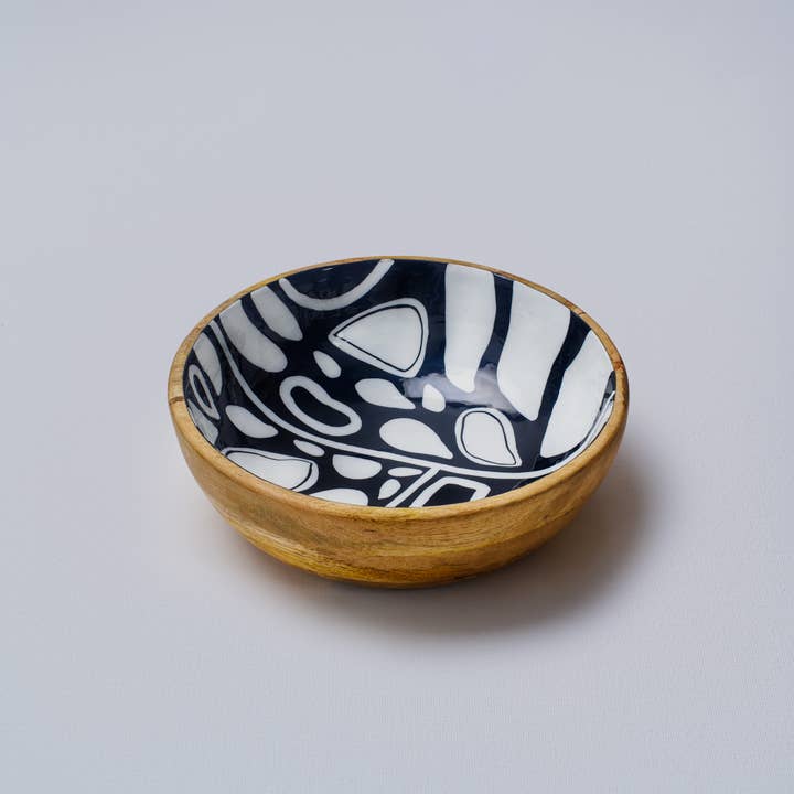 Monochrome Salad Bowl with Enamel